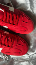 LIA ROJO  image 0
