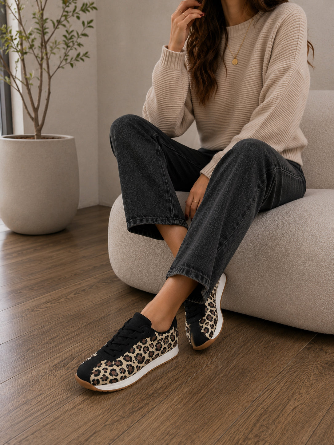 Romina leopardo negro  image 1