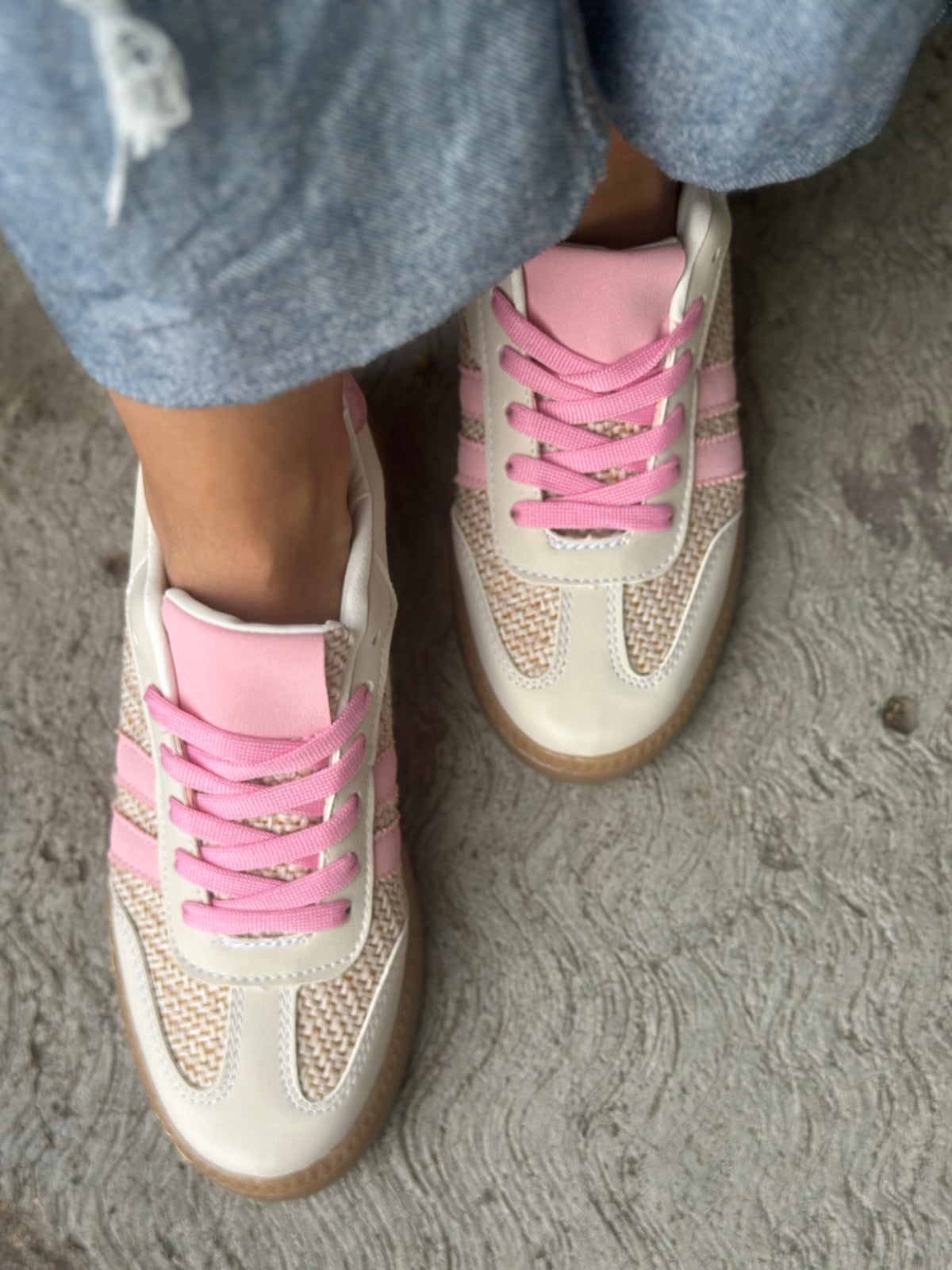 Samvipa yute rosa  image 0