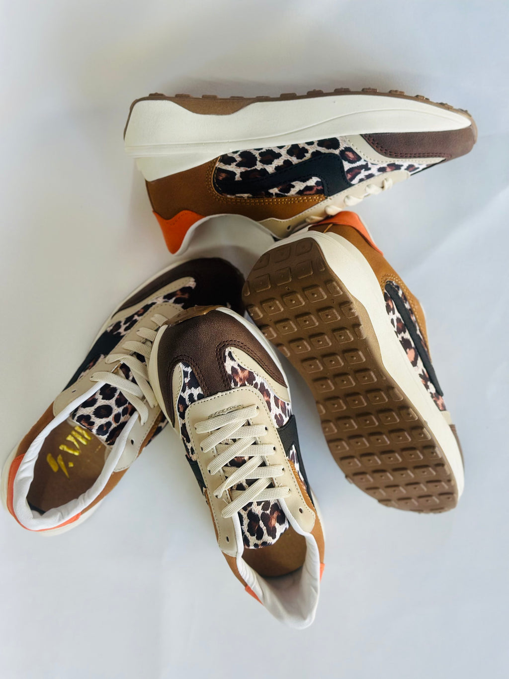 Elianne leopardo image 2