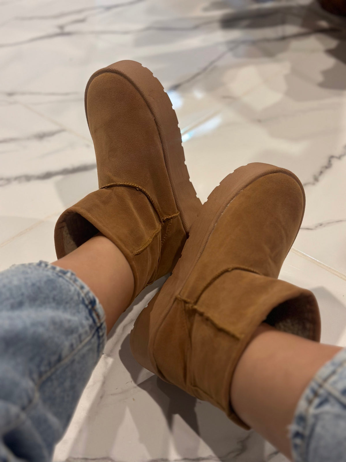 DANIELLE CAMEL image 1
